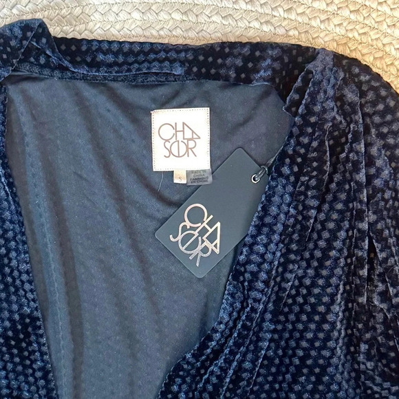 Dressy Chaser Kimono - Picture 3 of 4